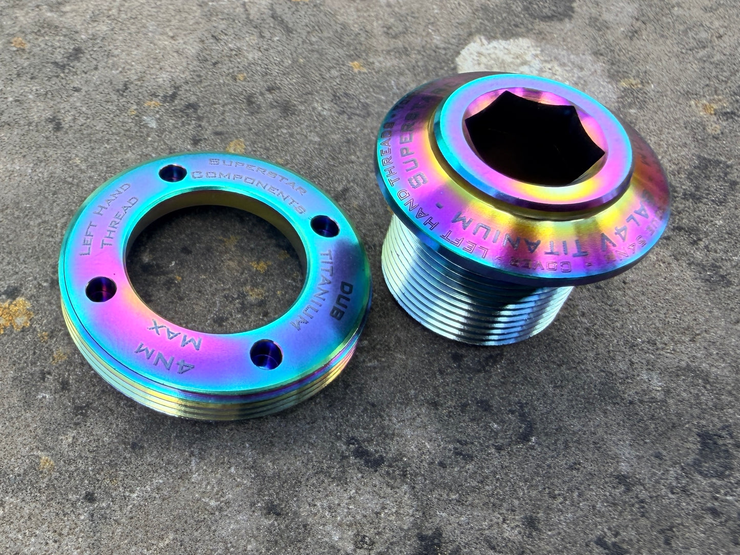 SRAM DUB Titanium Bolt and Crank Cover - SRAM Quarq Red Force