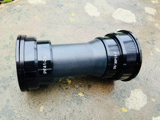 BB86 / BB89.5 / BB92 Press Fit 24mm Axle Bottom Bracket - SKF or Ceramic Bearings