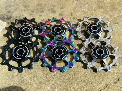 12T Titanium jockey wheels with sealed bearings, designed for use with SRAM rear derailleurs.