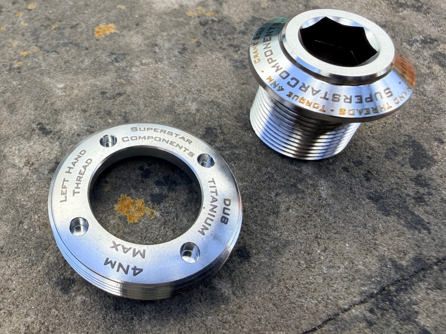 SRAM DUB Titanium Bolt and Crank Cover - SRAM Quarq Red Force